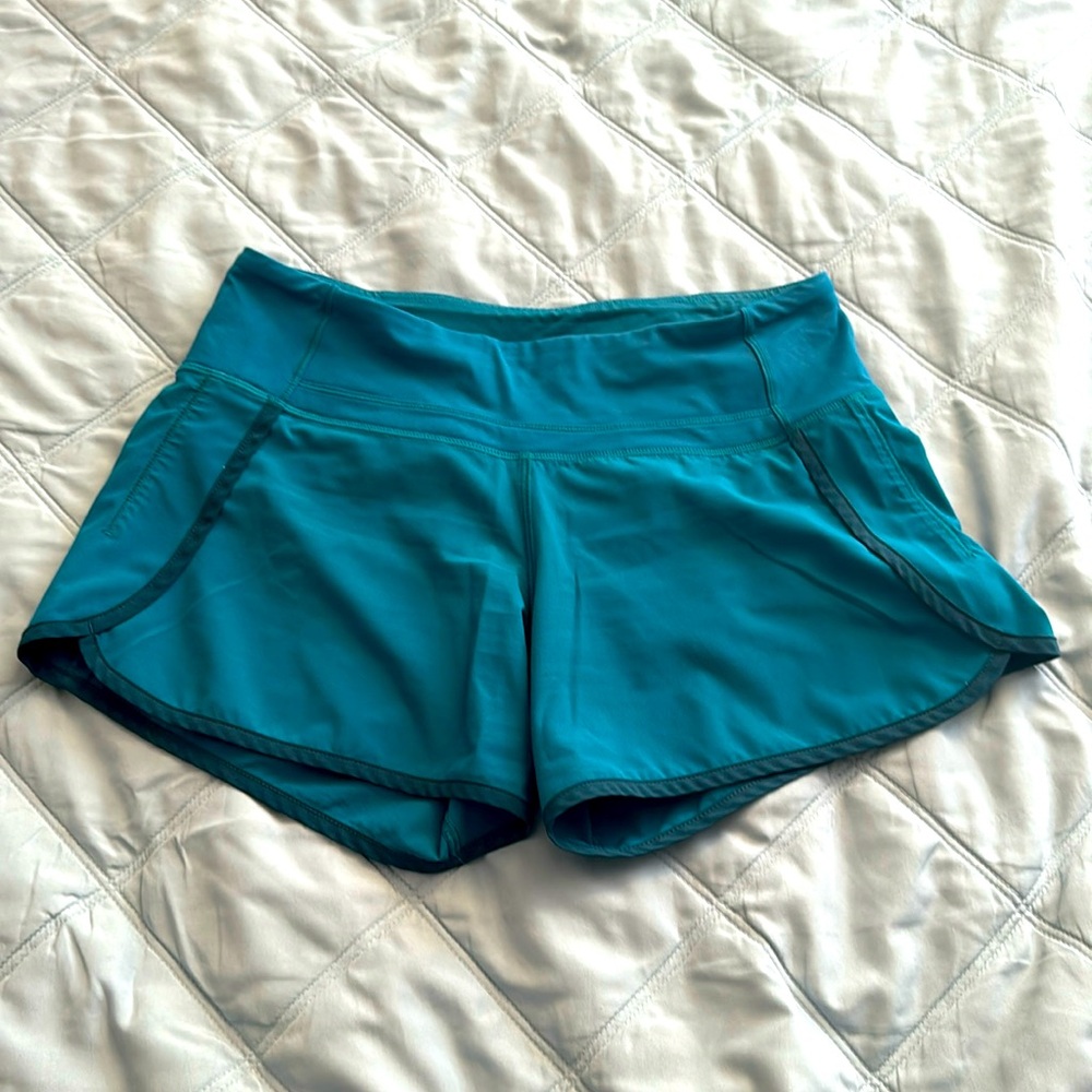 Lululemon running shorts teal blue size 4 excellent condition!